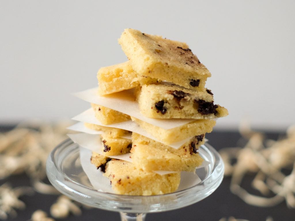 Almost like a spongy keto white chocolate! I do warn you; keto blondies might be something for you to fall in love with. Plus, less than 1g net carbs! #keto #ketoblondies #ketogenic #lowcarb #dessert #mysweetketo