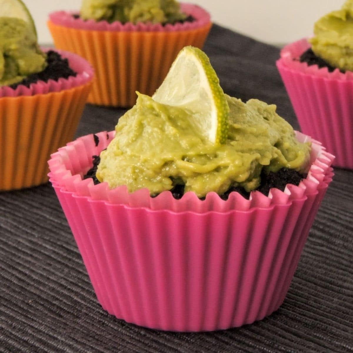Vegan, vegetarian, or omnivorous, these vegan keto cupcakes are awesome if you fancy a high-fat, low-carb keto dessert.