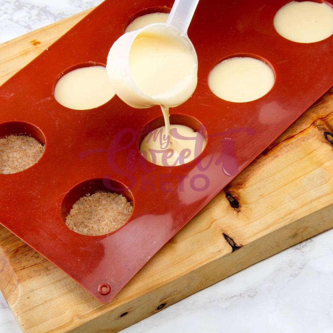 keto mini cheesecakes recipe process mold